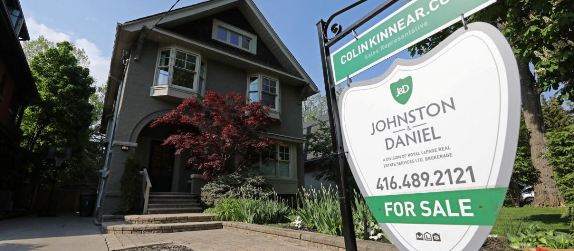 Mortgage rates ticked up this week despite latest Fed cut